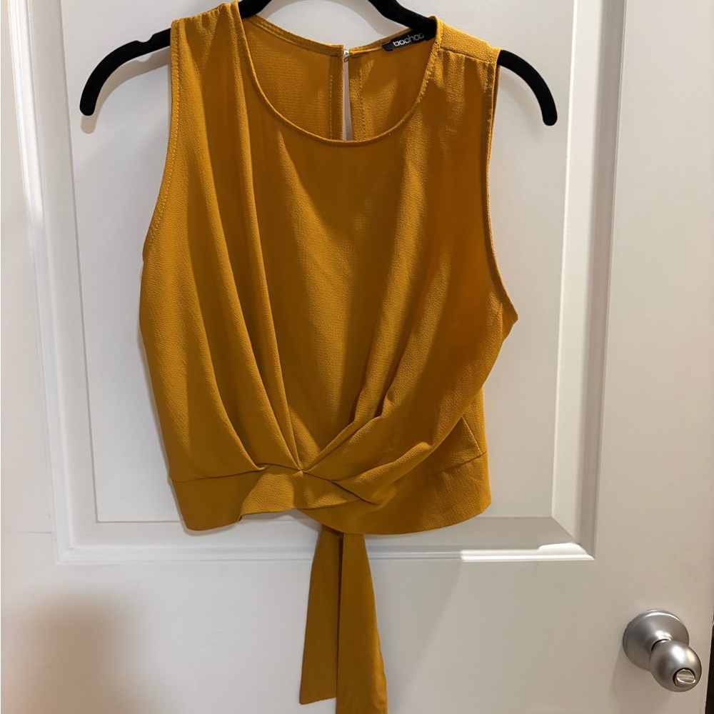 3/$15 New Look Yellow Sleeveless Blouse